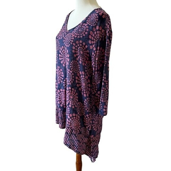 SOFT SURROUNDINGS PINK BLUE CIRCLES SHARK BITE HEM TUNIC LONG SLEEVES S-PETITE - Picture 3 of 12